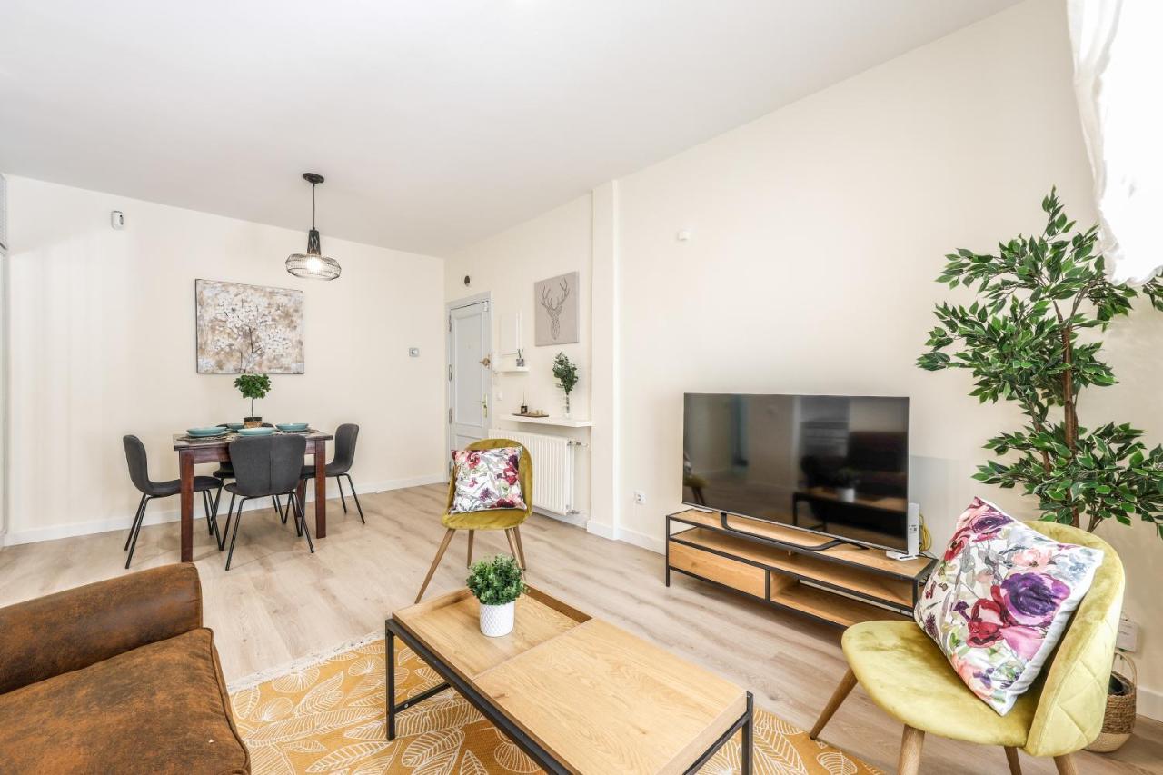 Tirso De Molina Apartment Madrid Exterior photo